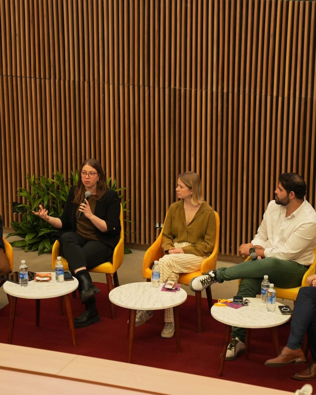 AI panel 3